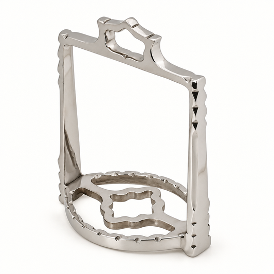 Silver BI-036 Portuguese stirrup with a decorative quatrefoil eye, scalloped edges and open oval tread